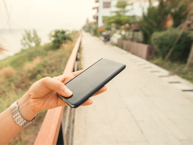 android phone overheating sunlight.jpg